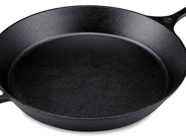 Verifica que las ollas y sartenes que tienes o vas a comprar funcionen en tu estufa de inducción magnética